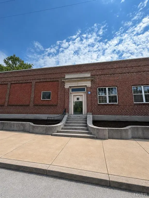 2940 Benton ST, St Louis, MO 63106