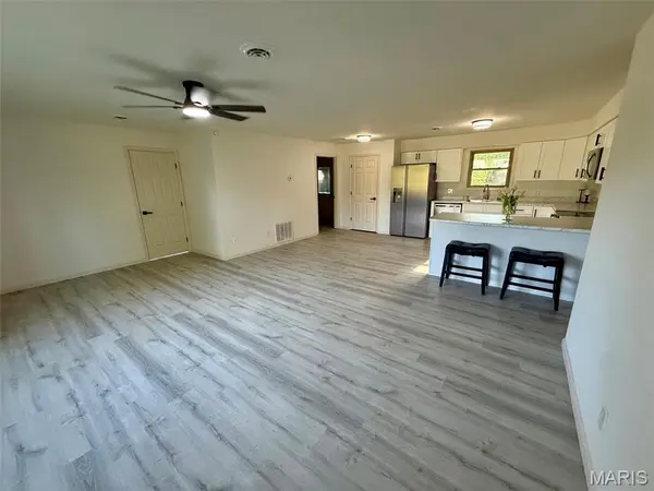 20 Edith DR, Bourbon, MO 65441