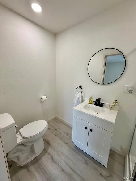 20 Edith DR, Bourbon, MO 65441