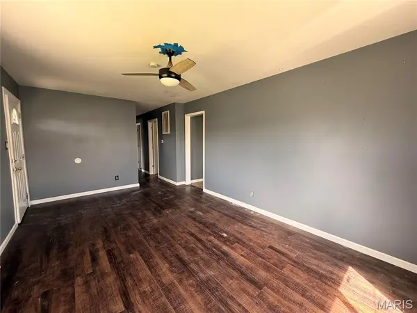302 Barthel AVE, St Charles, MO 63301