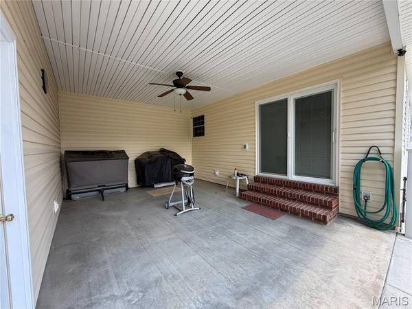 208 Pennant DR, Washington, MO 63090
