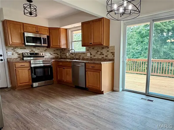 14048 Trails End DR, De Soto, MO 63020