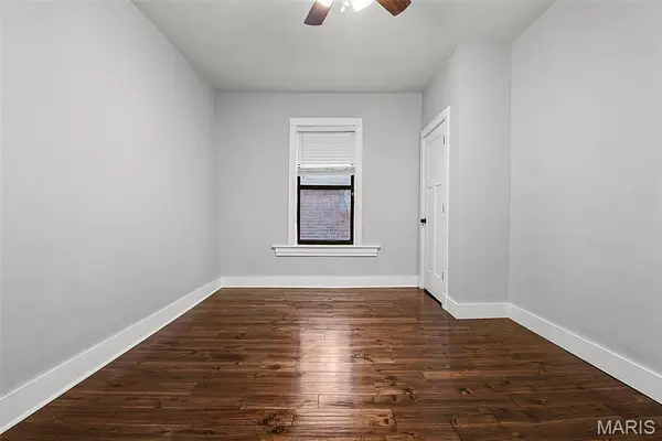 4629 Washington AVE, St Louis, MO 63108