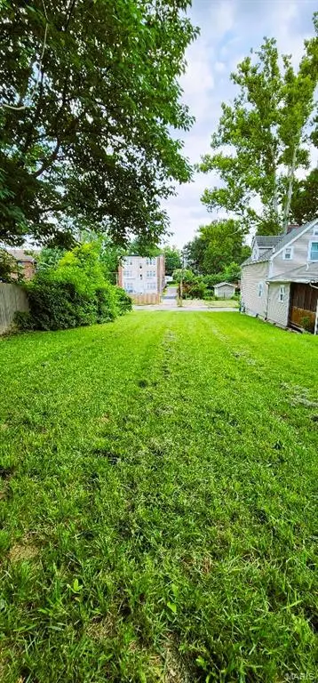 7215 Bruno AVE, St Louis, MO 63143
