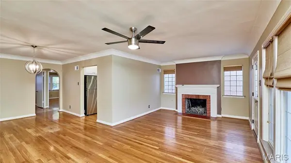 1120 Terrace DR, St Louis, MO 63117