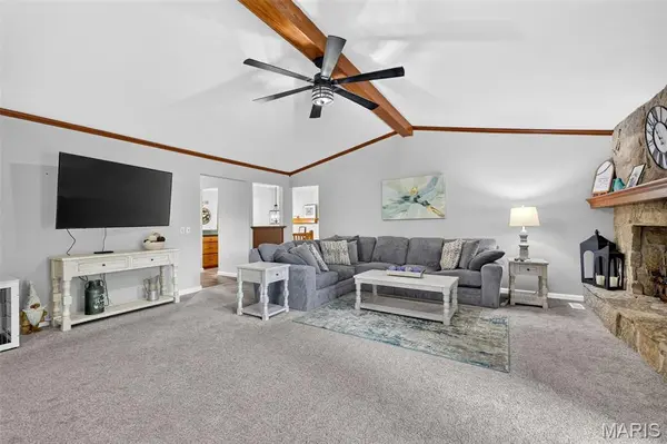 1441 Woodstone DR, St Charles, MO 63304