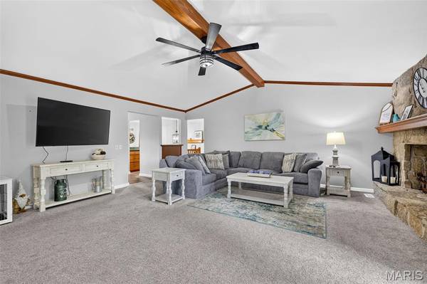 1441 Woodstone DR, St Charles, MO 63304