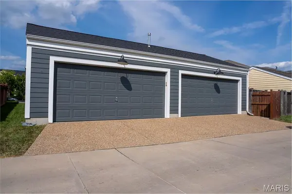 3467 Wainwright ST, St Charles, MO 63301