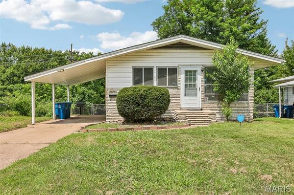 10205 Gourock DR, St Louis, MO 63137