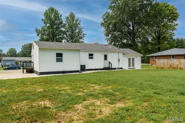 2431 Pine ST, Granite City, IL 62040