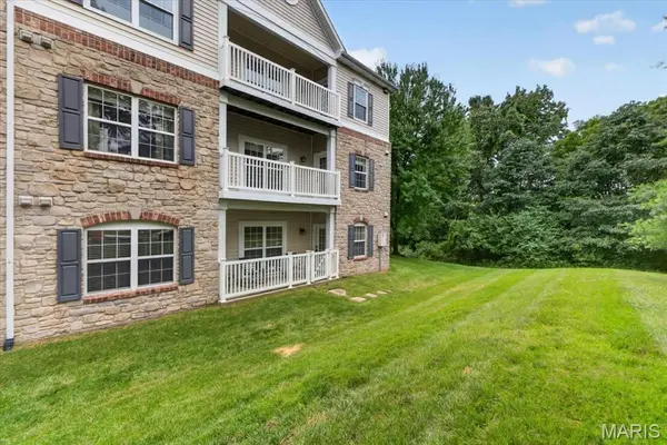 5 Monarch Trace CT #108, Chesterfield, MO 63017