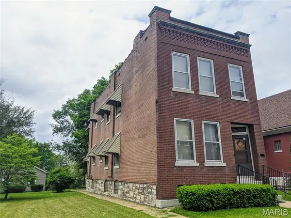 1036 Theobald ST, St Louis, MO 63147