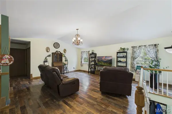 1031 Palmer LN, Imperial, MO 63052