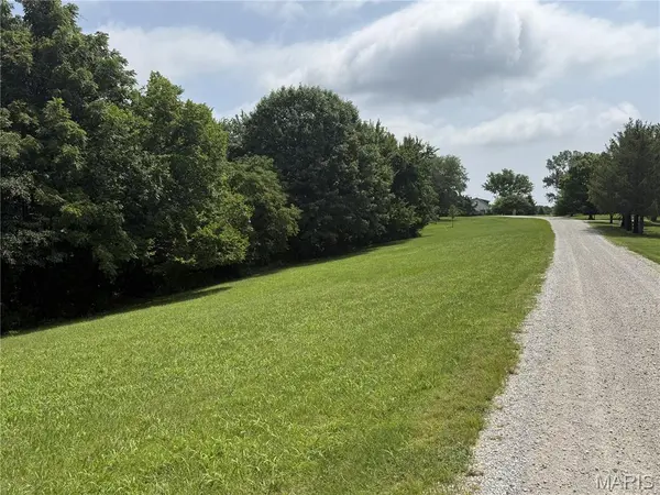 119 Coyote Crest LN, Augusta, MO 63332