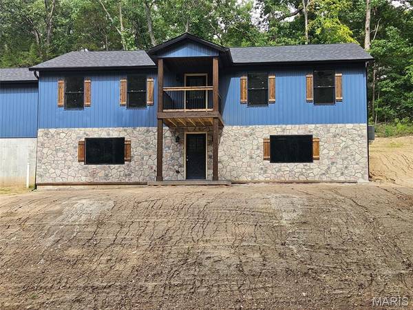 100 S Lake DR, Hillsboro, MO 63050