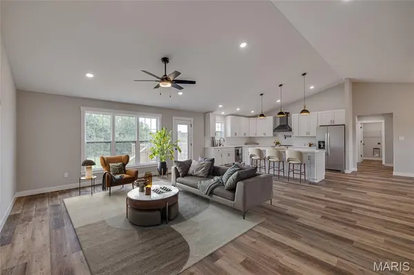 4313 Whispering Woods RD, Farmington, MO 63640