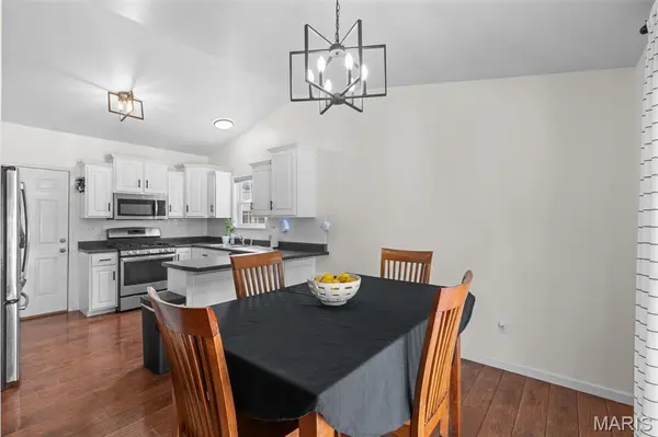215 Cynthia DR, Truesdale, MO 63380