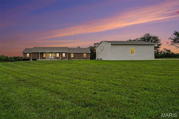 18292 Salem School RD, Farmington, MO 63640