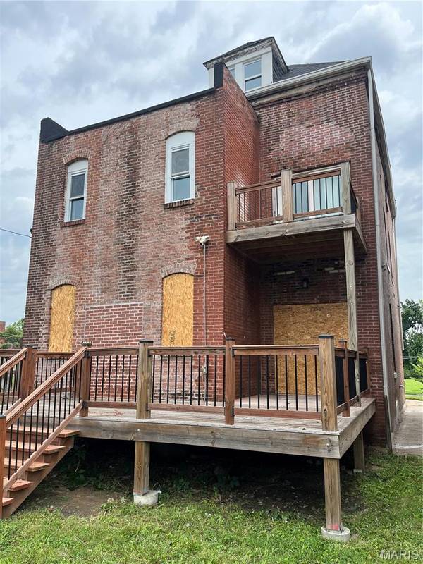4412 Delmar BLVD, St Louis, MO 63108