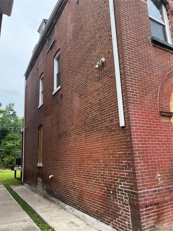 4412 Delmar BLVD, St Louis, MO 63108