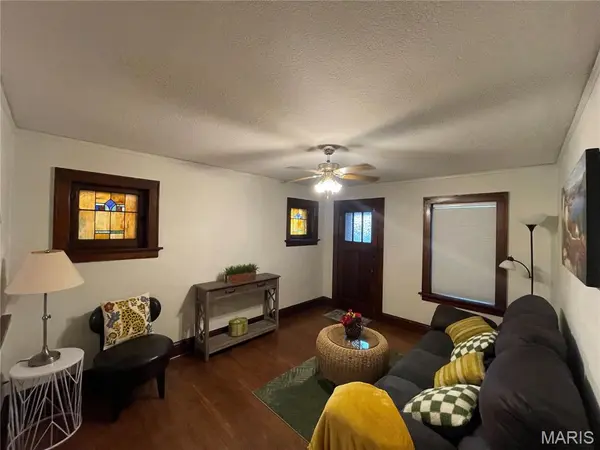 5316 N Chippewa ST, St Louis, MO 63109
