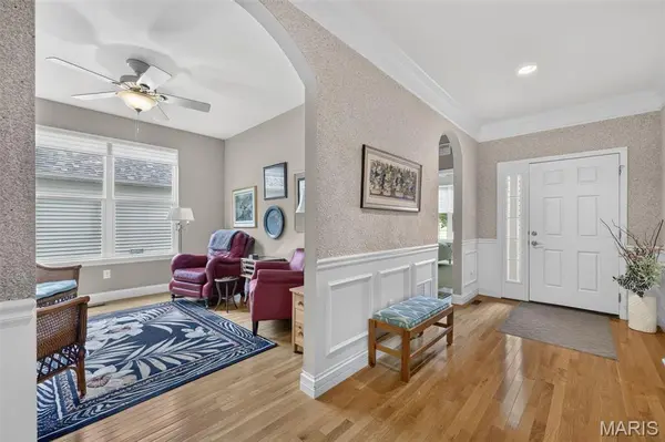 571 Owls Perch DR, Lake St Louis, MO 63367