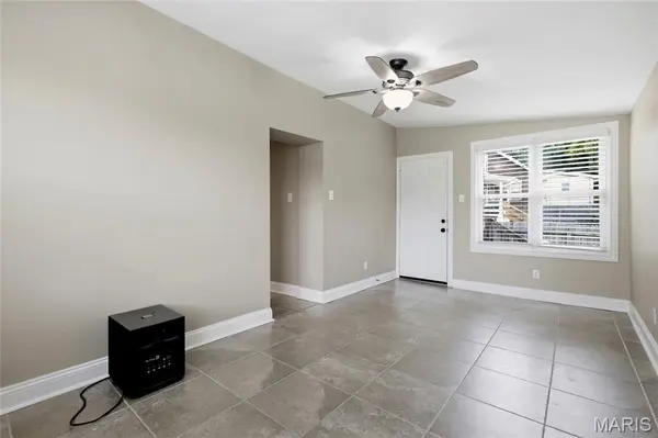 619 N Rock Hill RD, Rock Hill, MO 63119