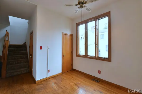 22 Columbus Square DR, St Louis, MO 63101