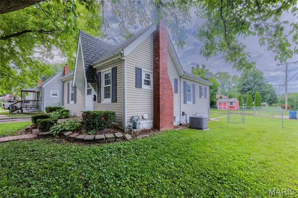 3660 Western AVE, Alton, IL 62002