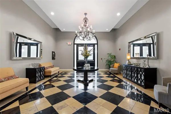1515 Lafayette AVE #318, St Louis, MO 63104