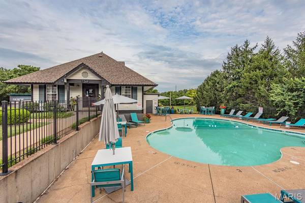 1231 Mangrove LN, Mehlville, MO 63125
