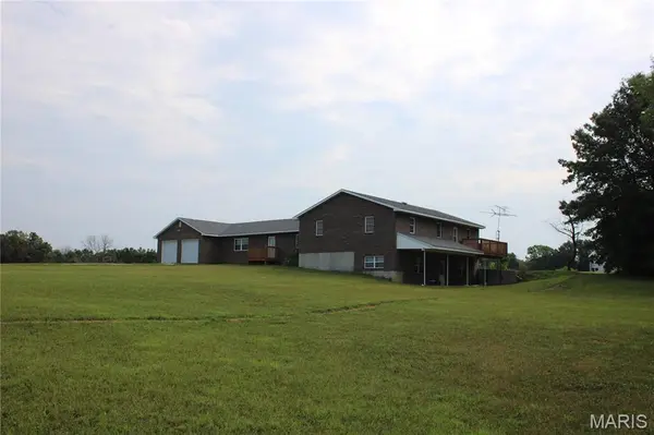 12818 Monroe Road 633, Santa Fe, MO 65282