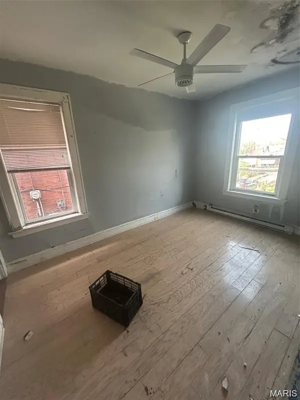 3425 Minnesota AVE, St Louis, MO 63118