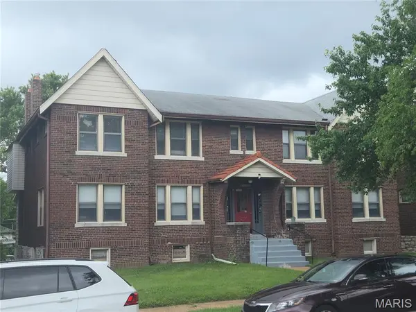 4958 Parker AVE, St Louis, MO 63139
