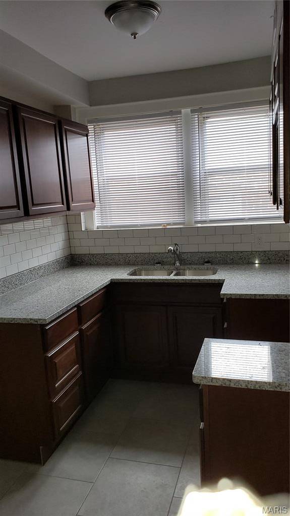 4943 Winona AVE, St Louis, MO 63109