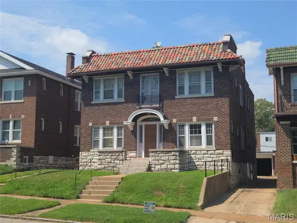 4943 Winona AVE, St Louis, MO 63109