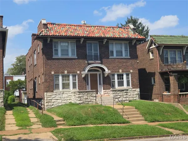 4943 Winona AVE, St Louis, MO 63109