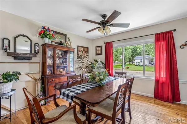 13 Russell DR, Bismarck, MO 63624