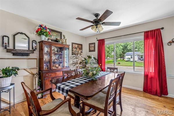 13 Russell DR, Bismarck, MO 63624