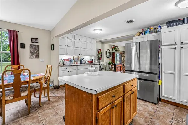 13 Russell DR, Bismarck, MO 63624