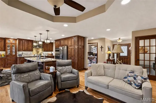 5685 E Sing DR, Columbia, MO 65202