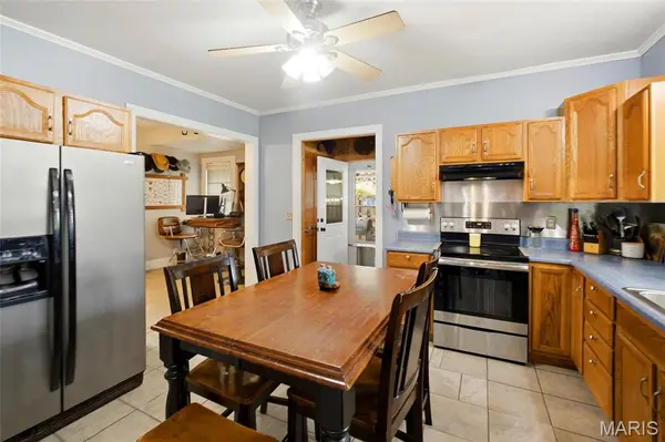 9965 Fruit RD, Alhambra, IL 62001