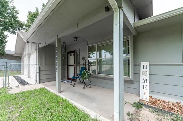 14423 Tailor RD, St Robert, MO 65584