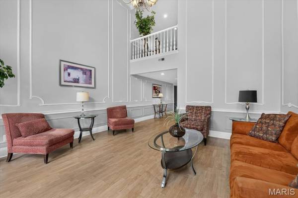550 Coeur De Royale DR #408, St Louis, MO 63141