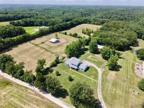 33 Timber Ridge DR, Marthasville, MO 63357