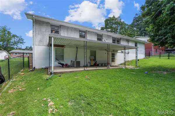 1807 Ricardo DR, Cape Girardeau, MO 63701