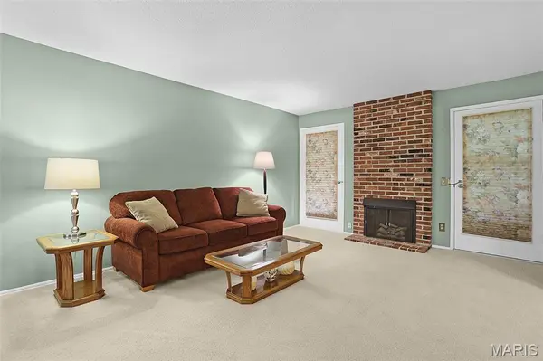 514 Coeur De Royale DR #101, St Louis, MO 63141