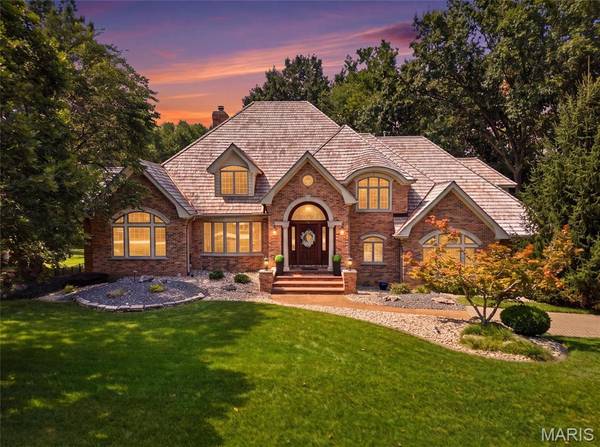 1109 N Oxfordshire LN, Edwardsville, IL 62025