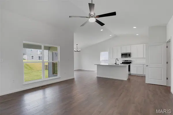 4566 Bella Terra DR, Arnold, MO 63010