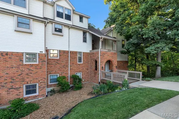 7021 Green Tee CT, St Louis, MO 63129